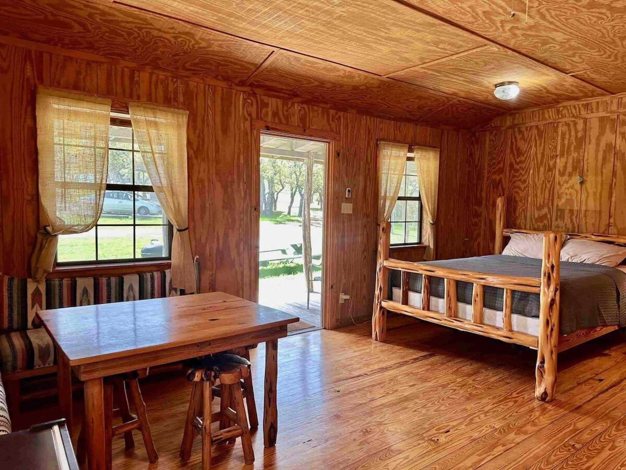 فندق Crc Ranch Retreat بانديرا الغرفة الصورة