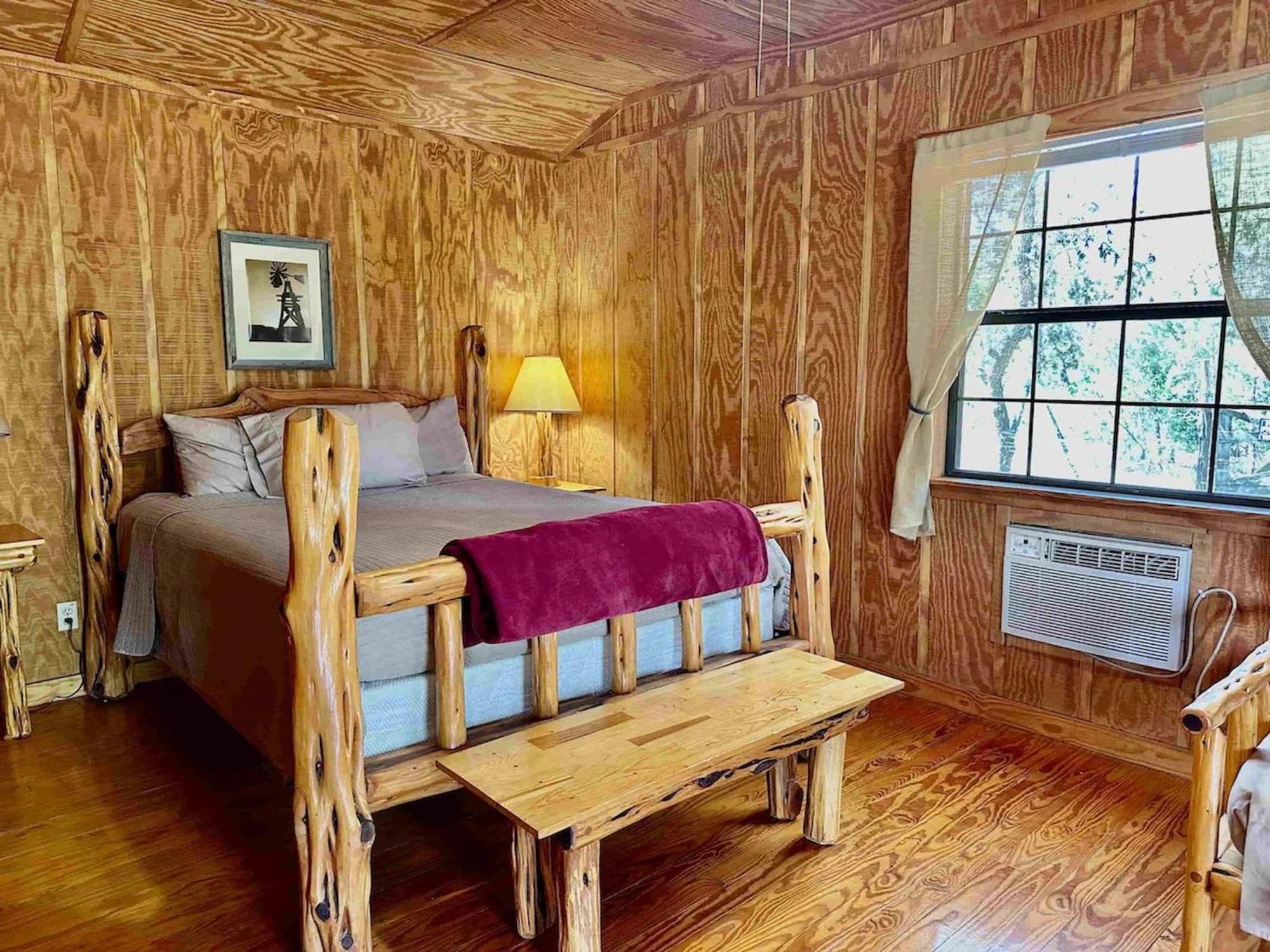 فندق Crc Ranch Retreat بانديرا الغرفة الصورة