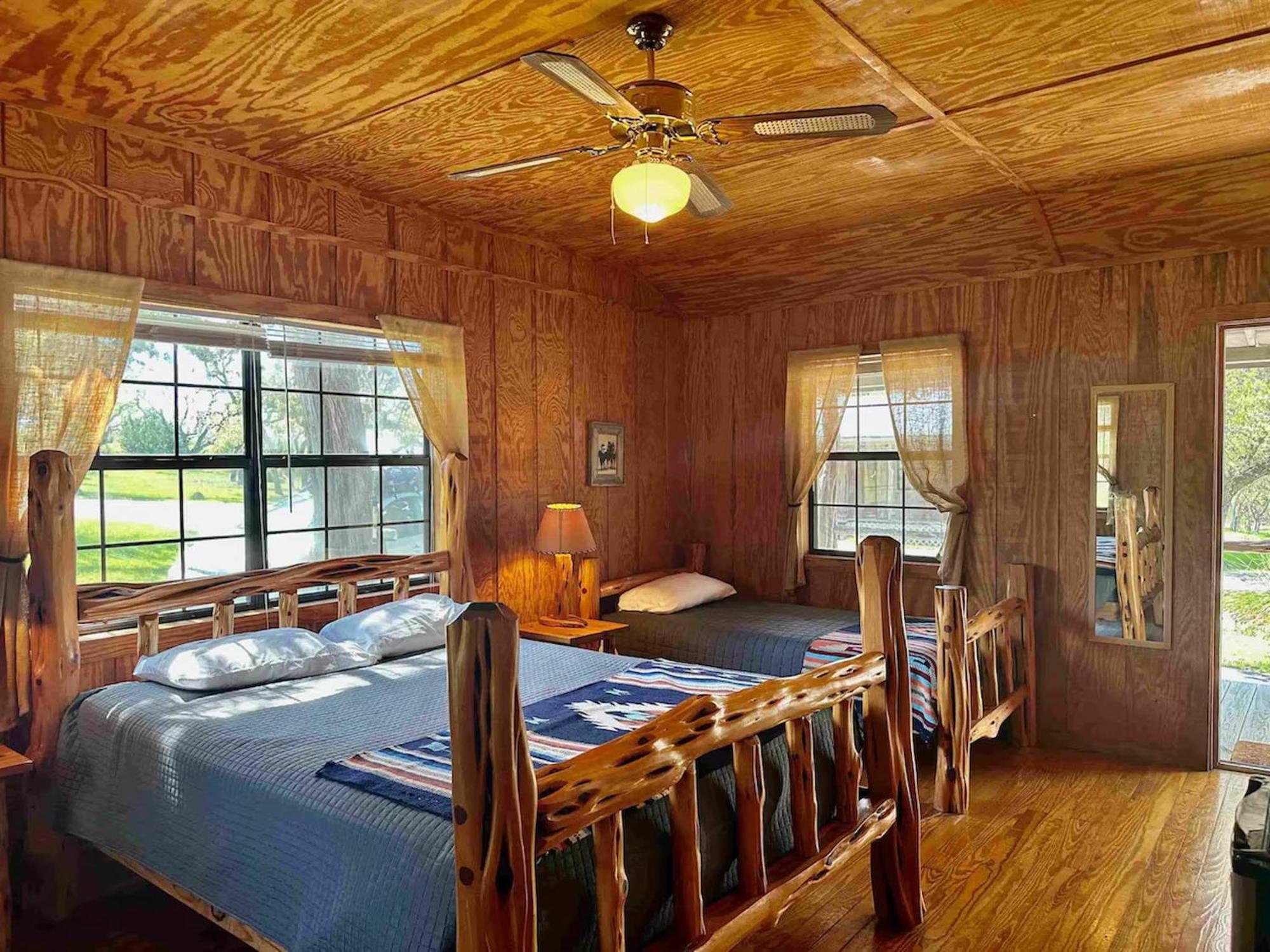 فندق Crc Ranch Retreat بانديرا الغرفة الصورة